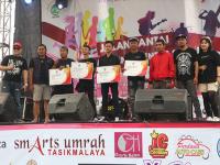Penyerahan Sertifikat Acara Parade Band